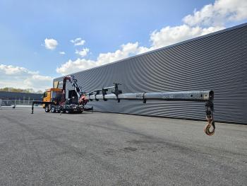 Mercedes-Benz Arocs 3251 8X4 / PALFINGER PK 65002 + JIB